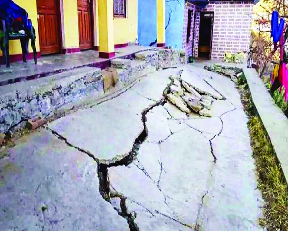 Issues related to Joshimath sinking before HC: Uttarakhand govt to Delhi HC