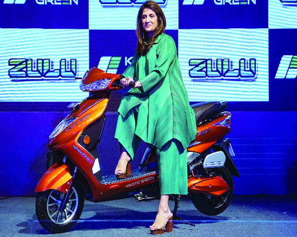 Kinetic Green launches e scooter ZULU, targets big play in 2, 3 wheeler market