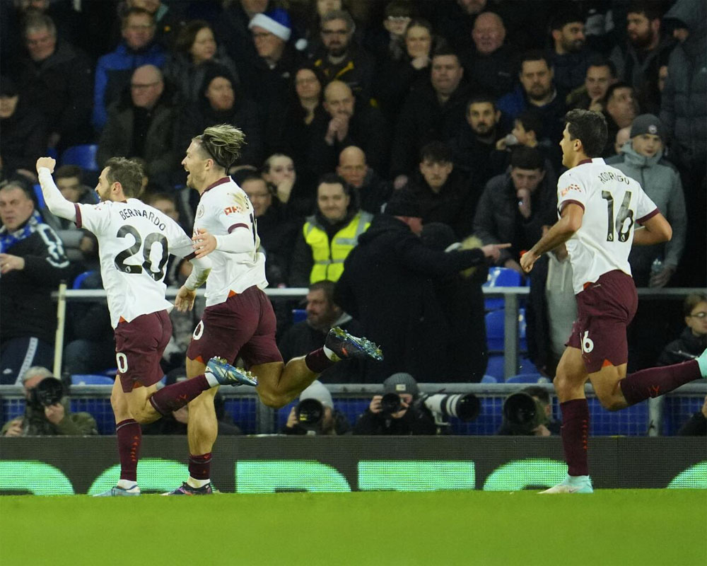 Man City inspired by world champion badge to rally for 3-1 win at Everton