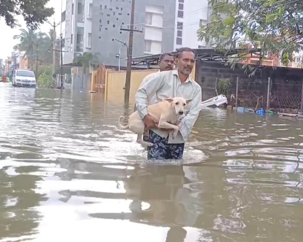 Michaung To Make Landfall In Four Hours, Over 9000 People Evacuated In ...