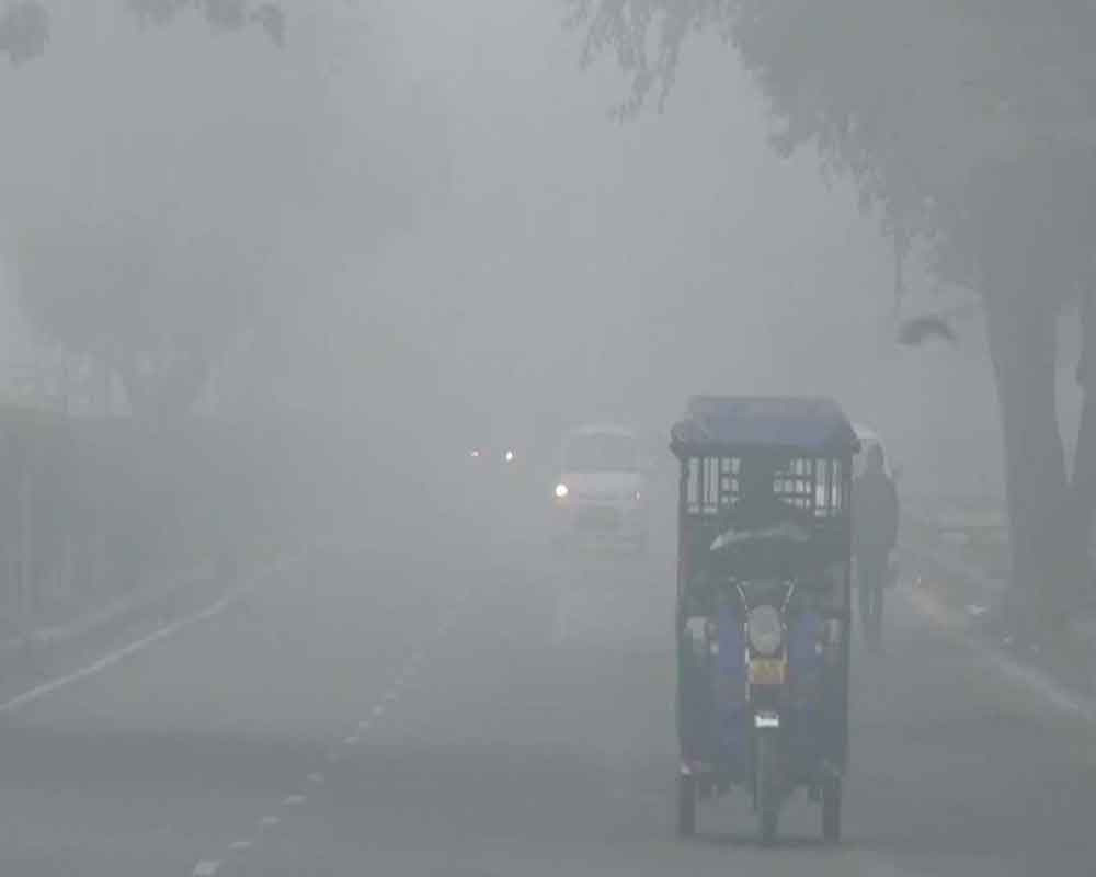 Moderate to dense fog in parts of Delhi