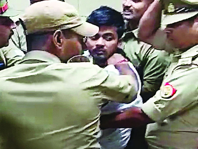 Mukhtar gang member shot in Lucknow court