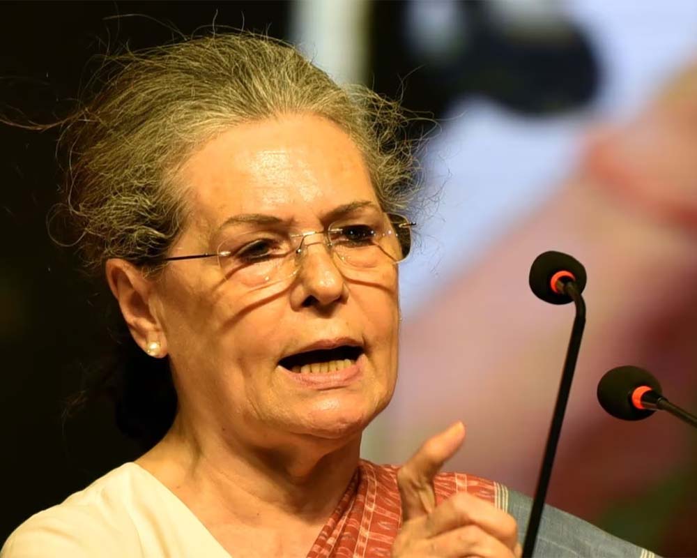 No agenda for Parl session, discuss nine issues raised by oppn: Sonia to PM