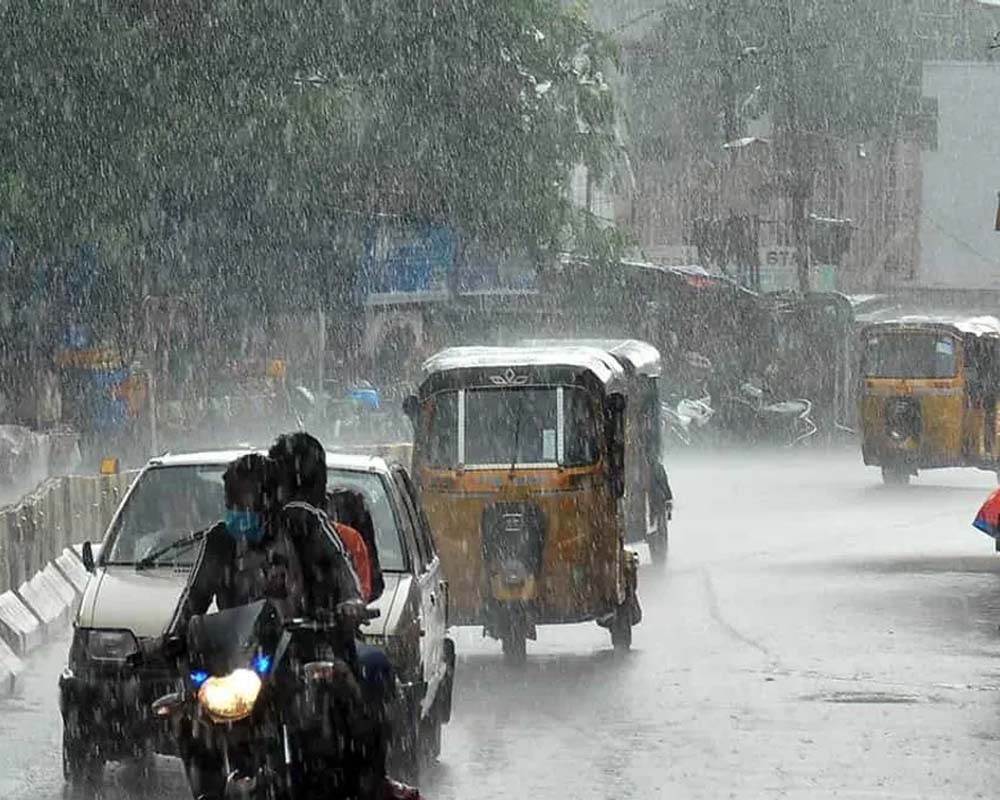 Owing to rains, Telangana govt declares holiday for educational institutions in Hyderabad