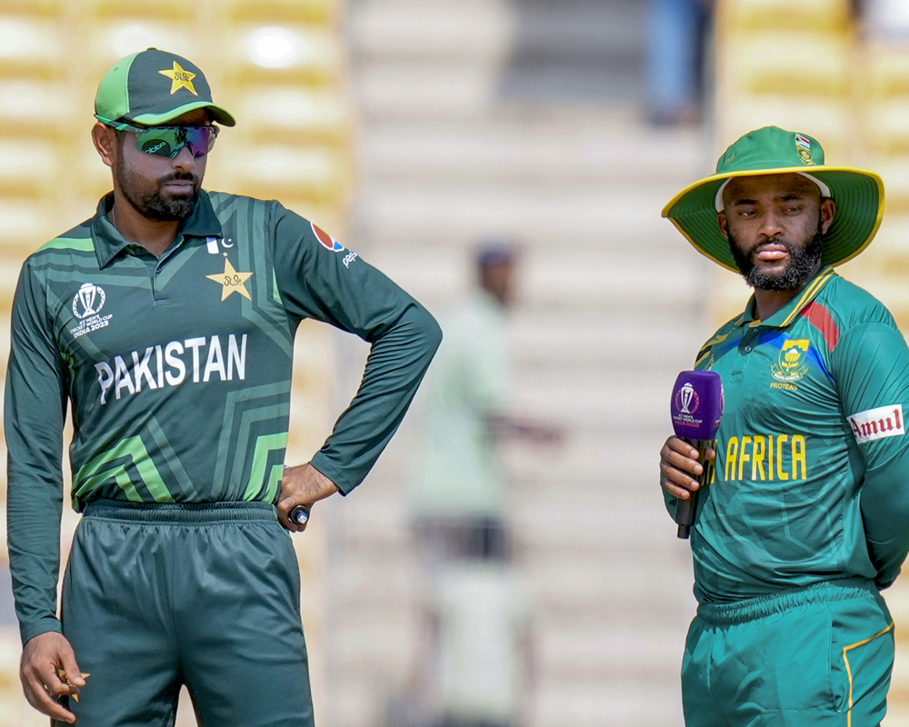 Pakistan elect to bat against South Africa in must-win World Cup contest