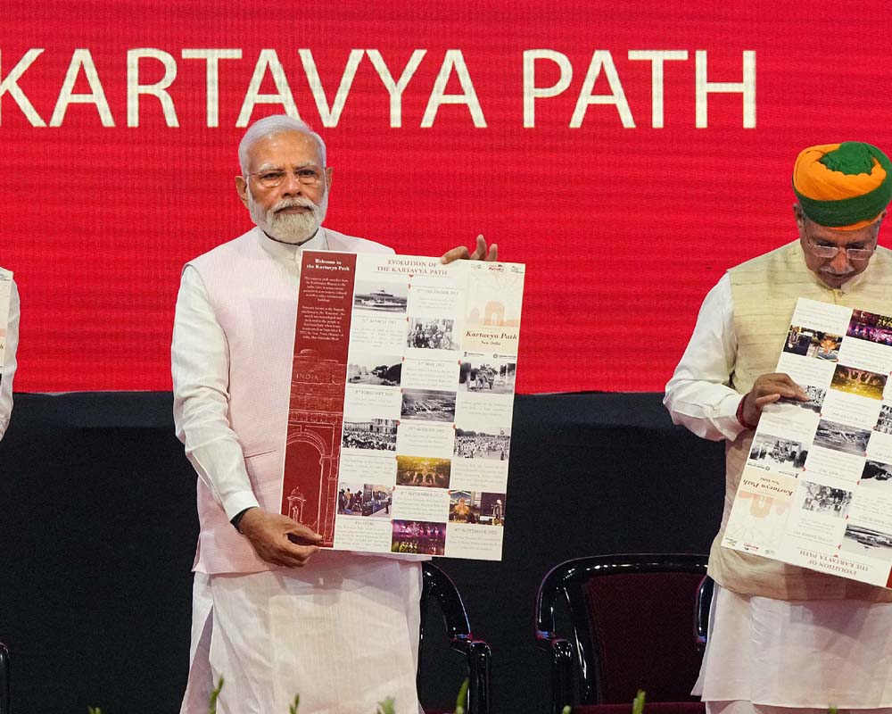 PM Modi unveils pocket map of Kartavya Path