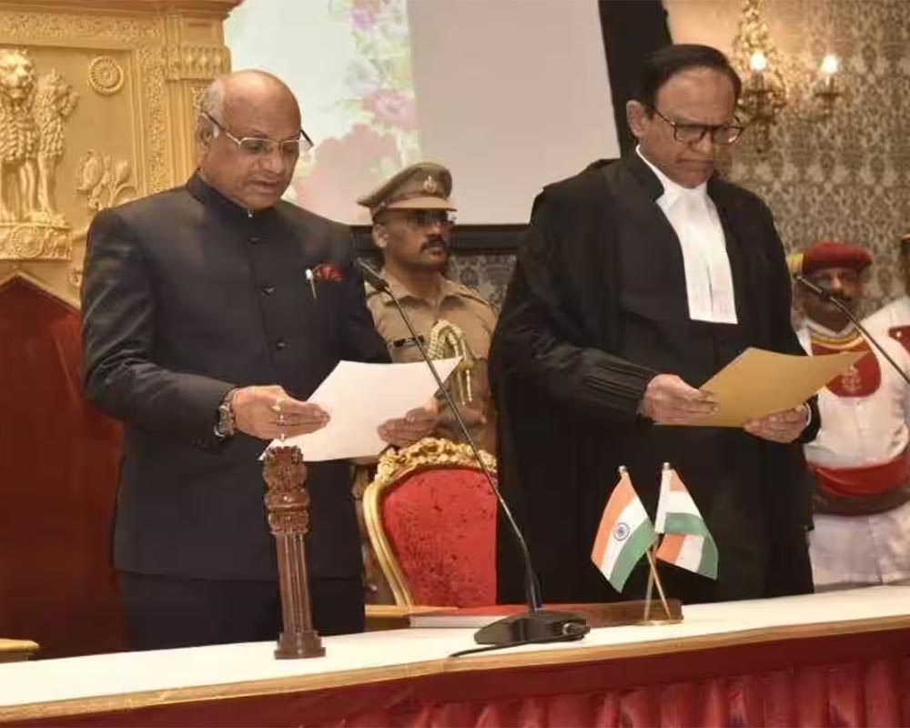 Ramesh Bais takes oath as new Maharashtra Governor