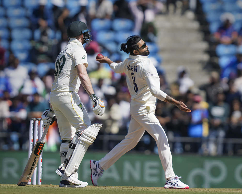 Ravindra Jadeja takes four as India reduce Australia to 174/8