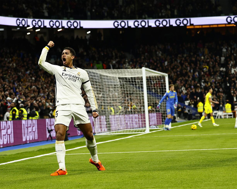 Real Madrid beats Villarreal 4-1 to take Spanish league lead