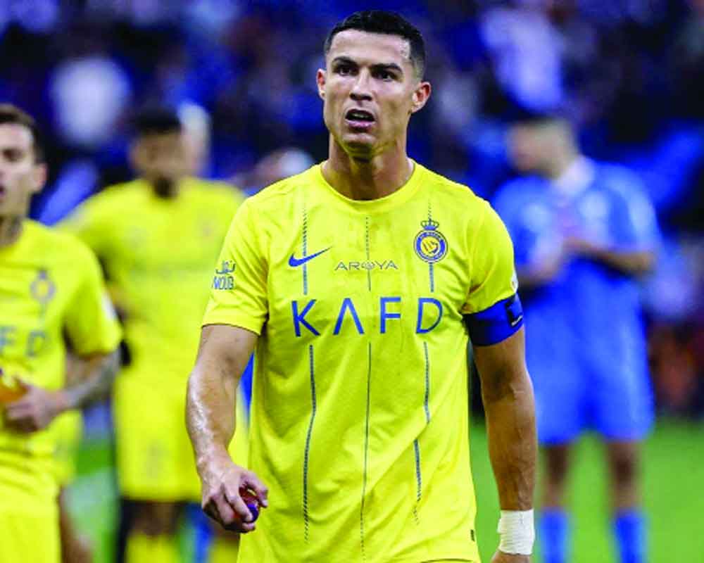 Ronaldo walks off to chants of ‘Messi, Messi’ as his team loses 3-0