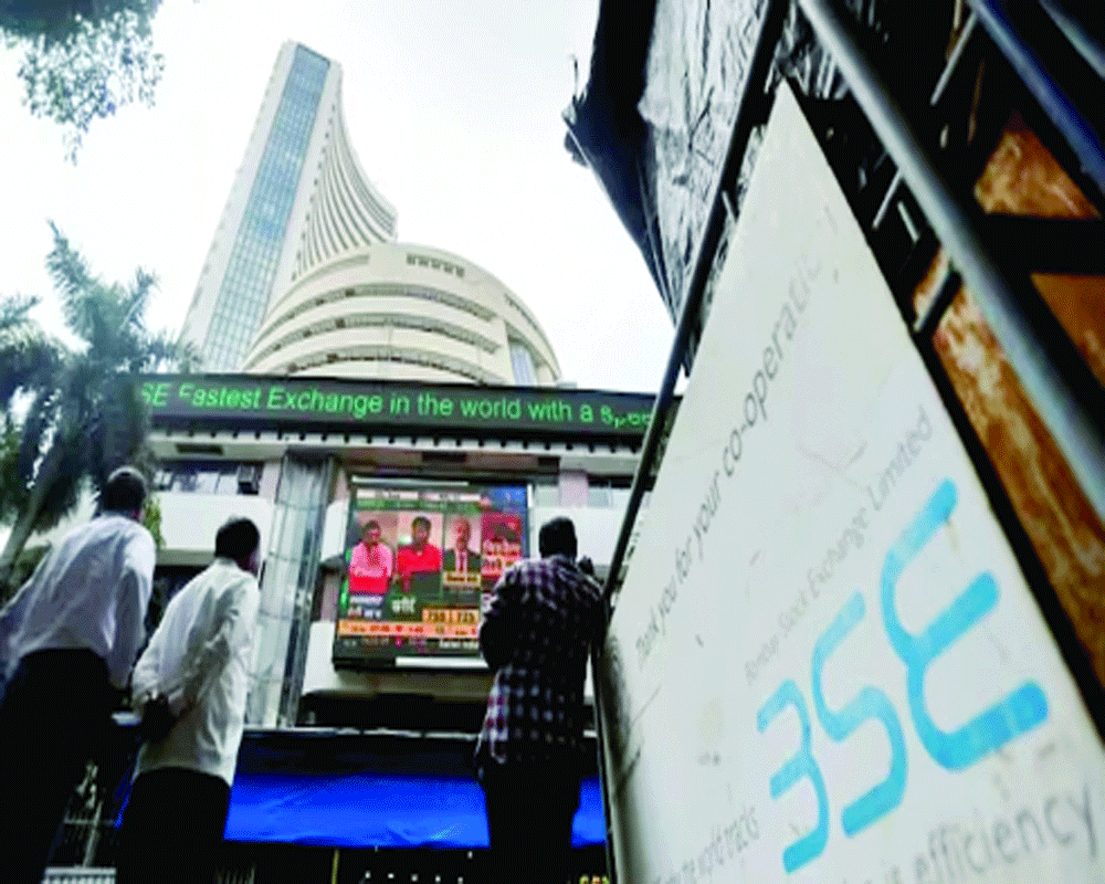 Sensex Snaps Three Day Losing Run Hdfc Twins Shine