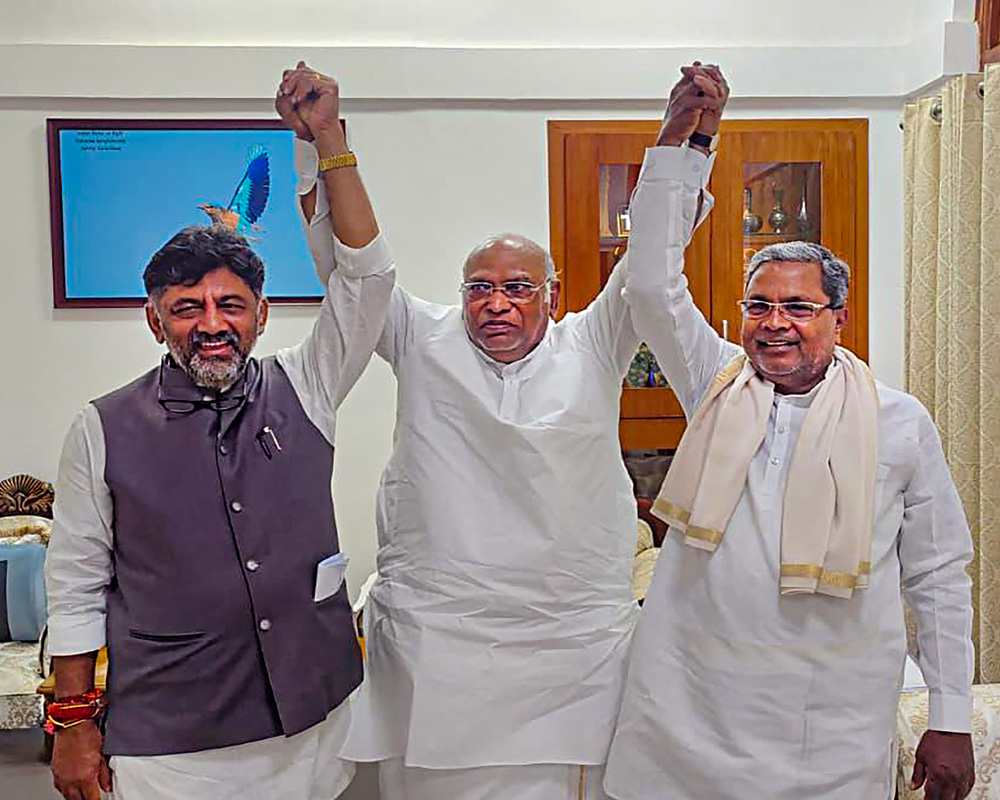 Siddaramaiah Karnataka's next CM; Shivakumar his only deputy: Congress