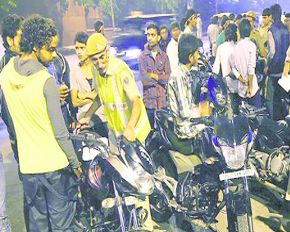 Tighten grip on stunt bikers on Shab-e-Barat, says Delhi Police