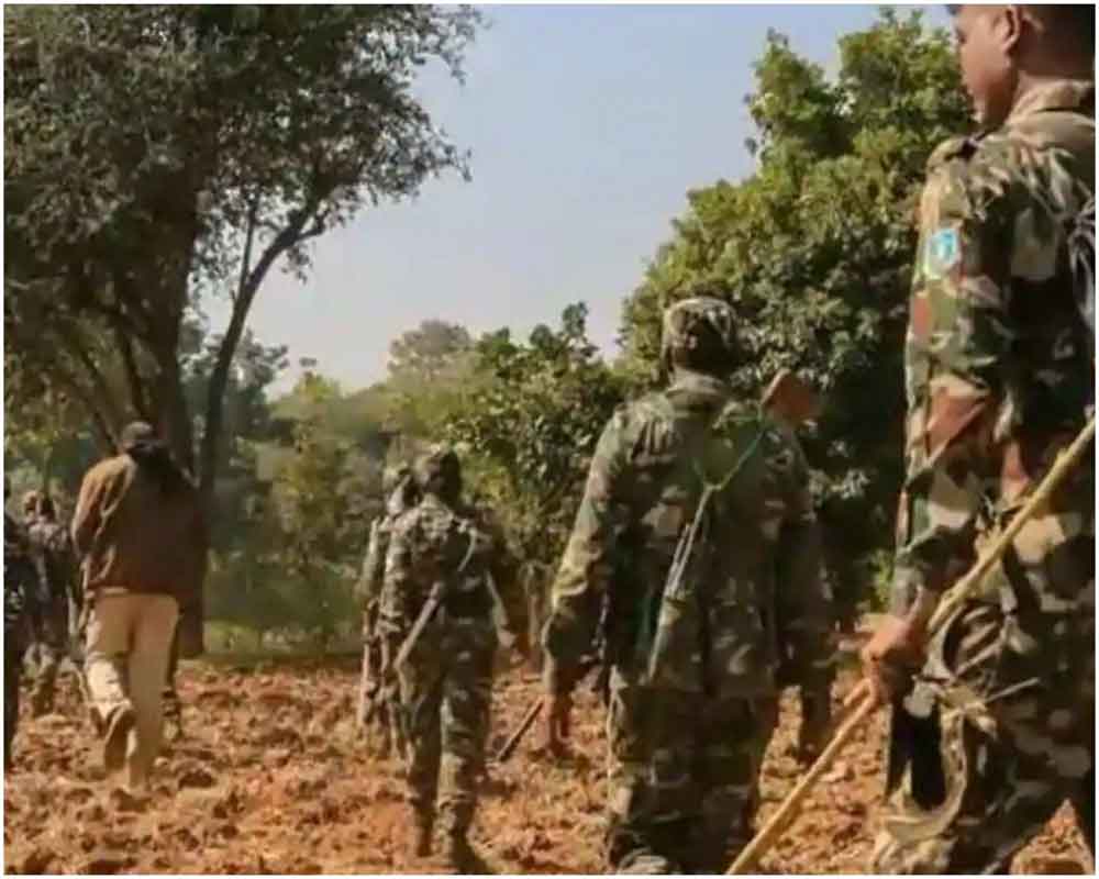 Two Naxals killed in encounter with police in Maharashtra's Gadchiroli