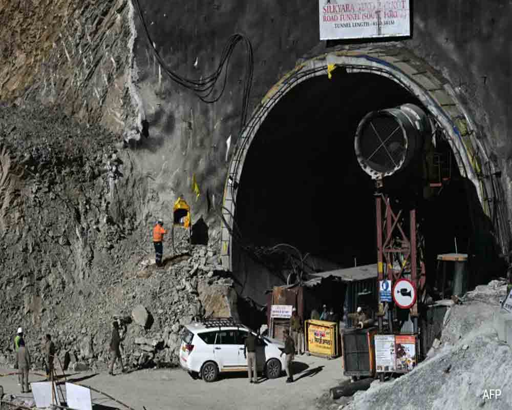 Uttarakhand: Rescue operations resume at Silkyara tunnel after 6-hour delay