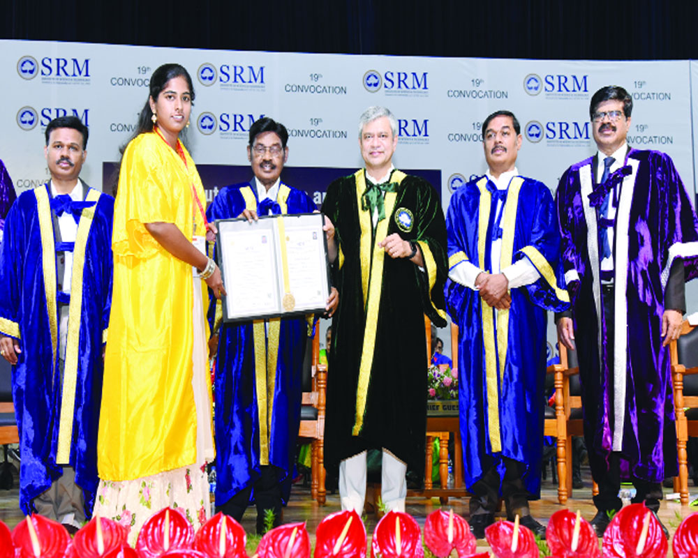 Vaishnaw addresses 19th Convocation at SRMIST