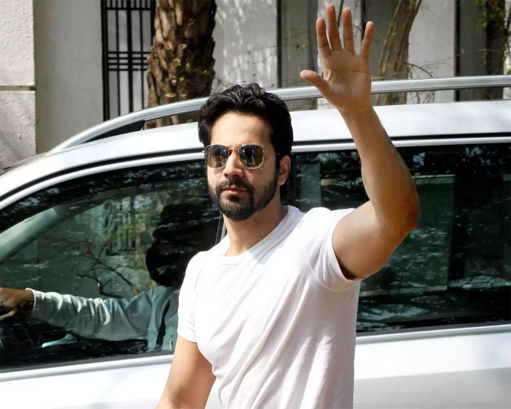 Varun Dhawan sustains leg injury while shooting