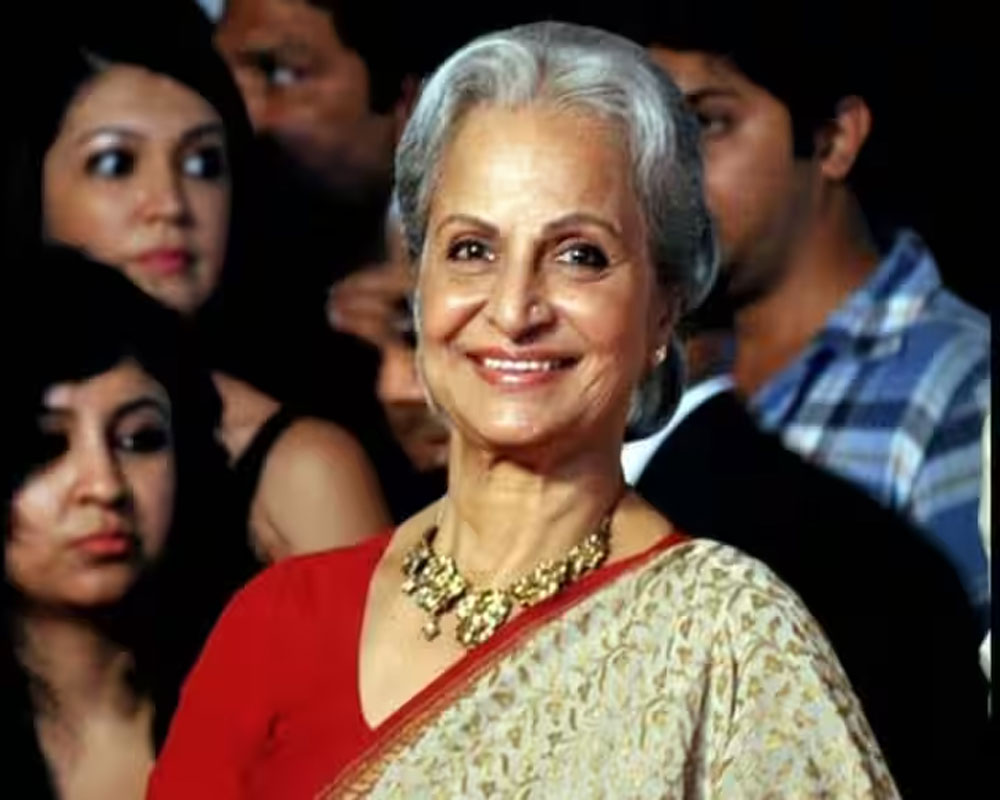 Waheeda Rehman receives Dadasaheb Phalke Award, dedicates it to film fraternity