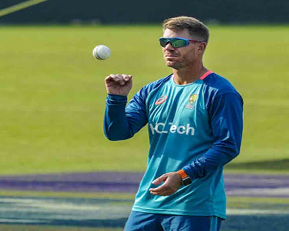 Warner won't take central contract but looks to play whiteball cricket