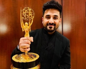 Priyanka Chopra Jonas sends congratulatory note to Vir Das for Int Emmy win, comic calls her awesome