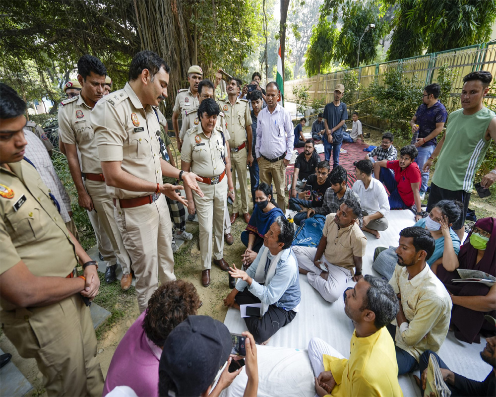 'Blot on democracy', says Wangchuk after several detained outside Ladakh Bhawan