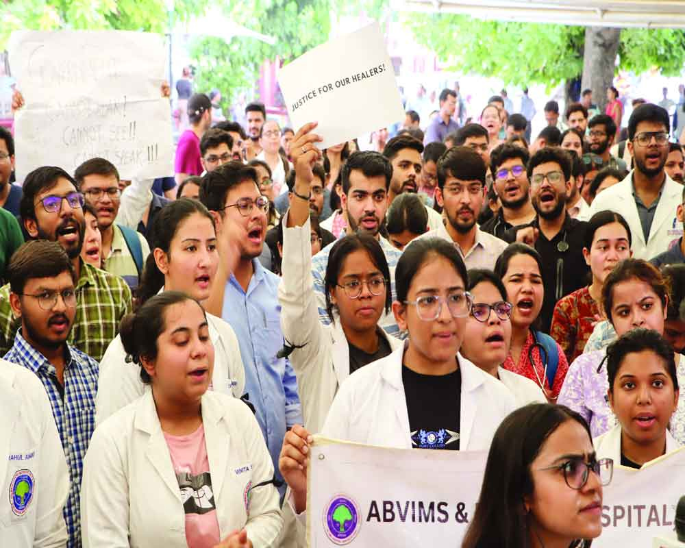 'Cease work' stir of docs, nurses continues at Bengal hospital after assault by patient's kin