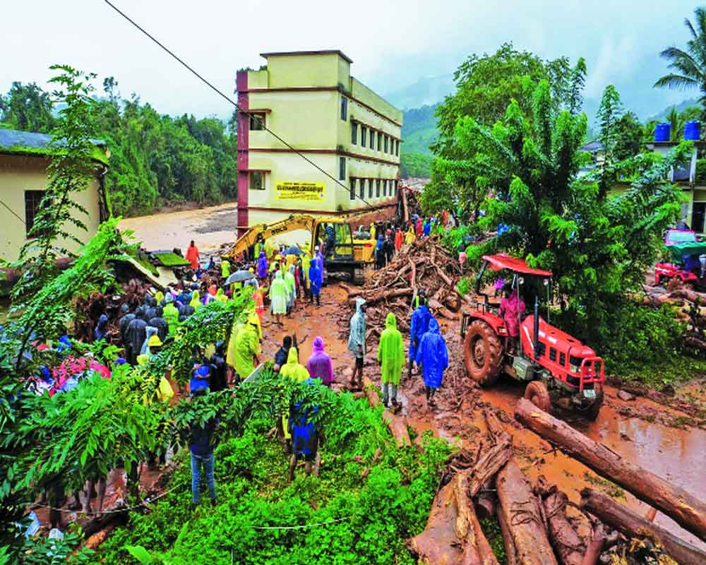 123 killed in Wayanad landslides, rescue ops on