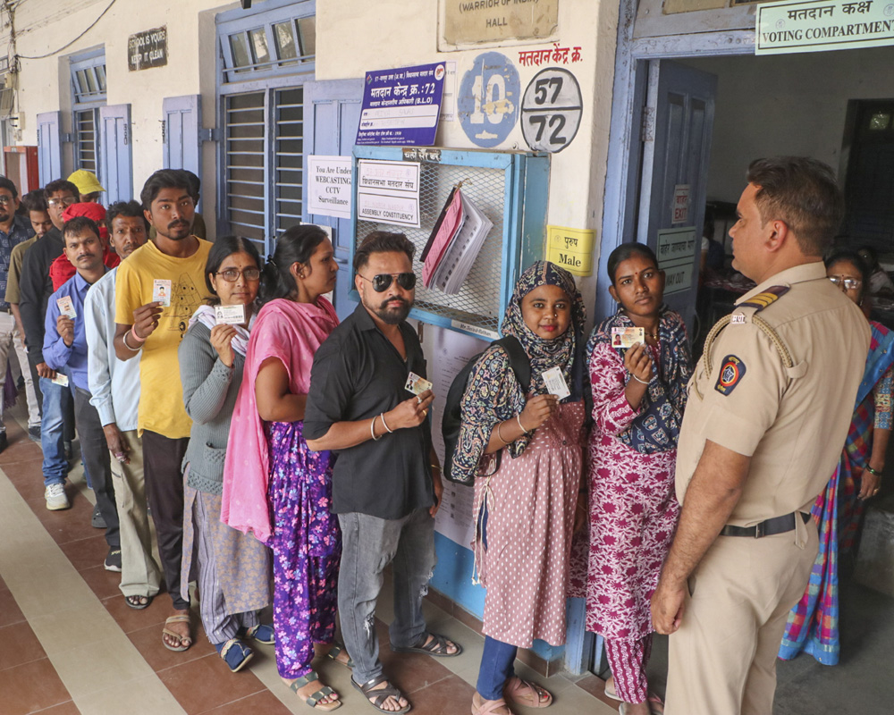 45.53 pc voter turnout till 3 pm in Maharashtra assembly polls