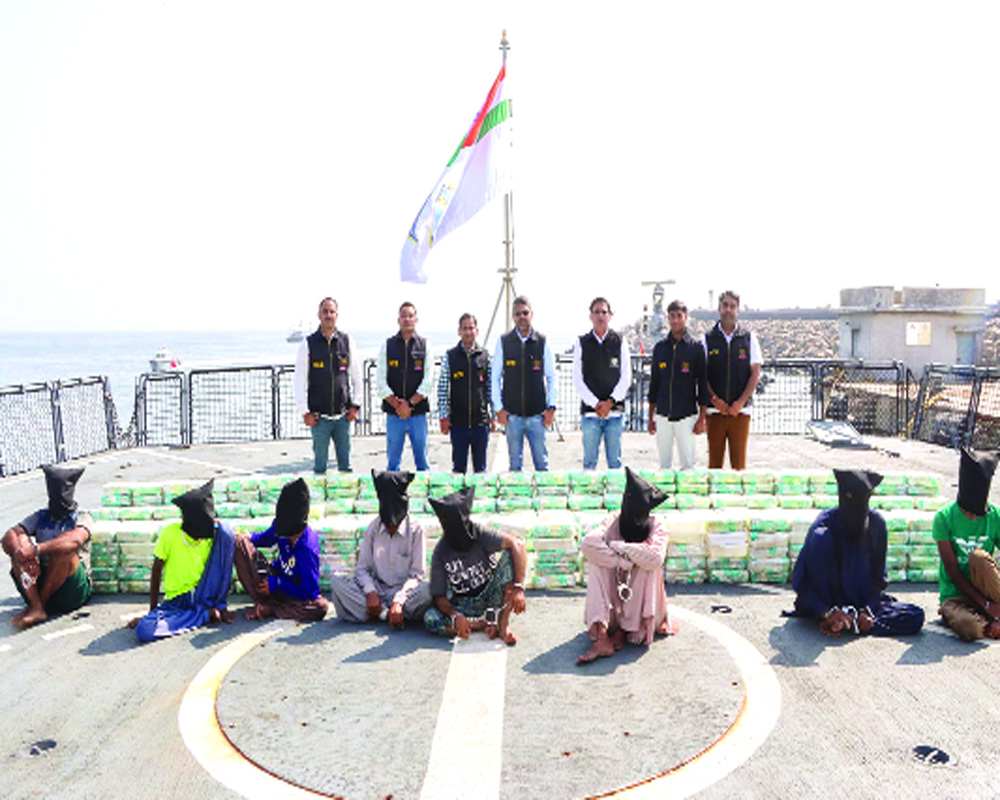 700 Kg drugs seized off Gujarat coast