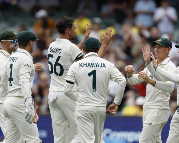 Australia bounce back with three quick strikes following Gill-Rahul stand