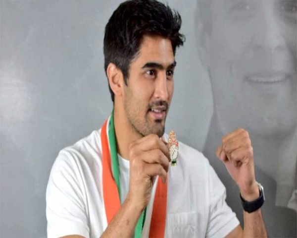 Expect women boxers to do better than before in Paris Olympics, may be get a gold: Vijender