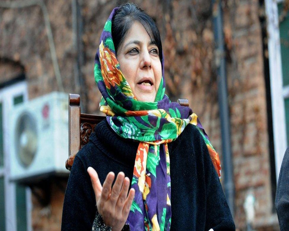 After decisive poll verdict, Centre should let J-K govt function without interference: Mehbooba