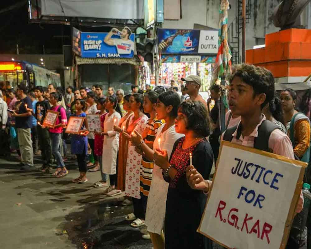 Agitating junior doctors write to Bengal chief secretary, seek meeting on 'key unresolved' issues