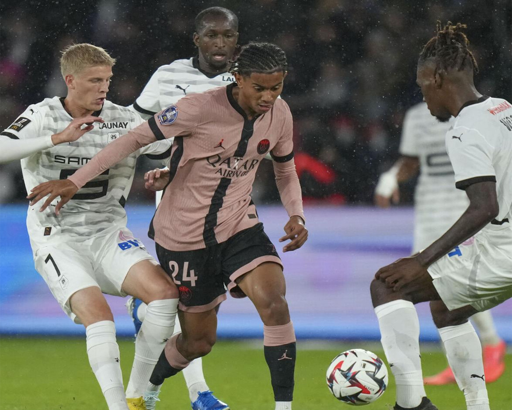 Barcola scores twice as PSG extends unbeaten run in France with 3-1 win