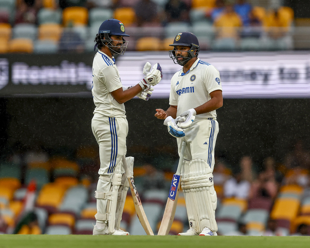 Batters botch up again; India in trouble at 51/4 on rain-marred day