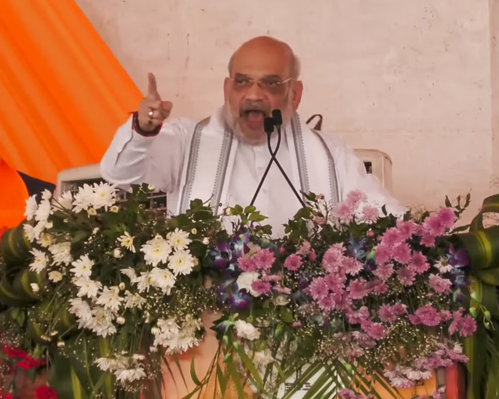 Borders peaceful as Pak fears PM Modi: Amit Shah in J-K