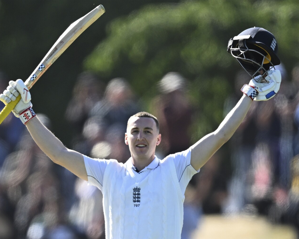 Brooks out for 171 as England leads New Zealand in 1st Test