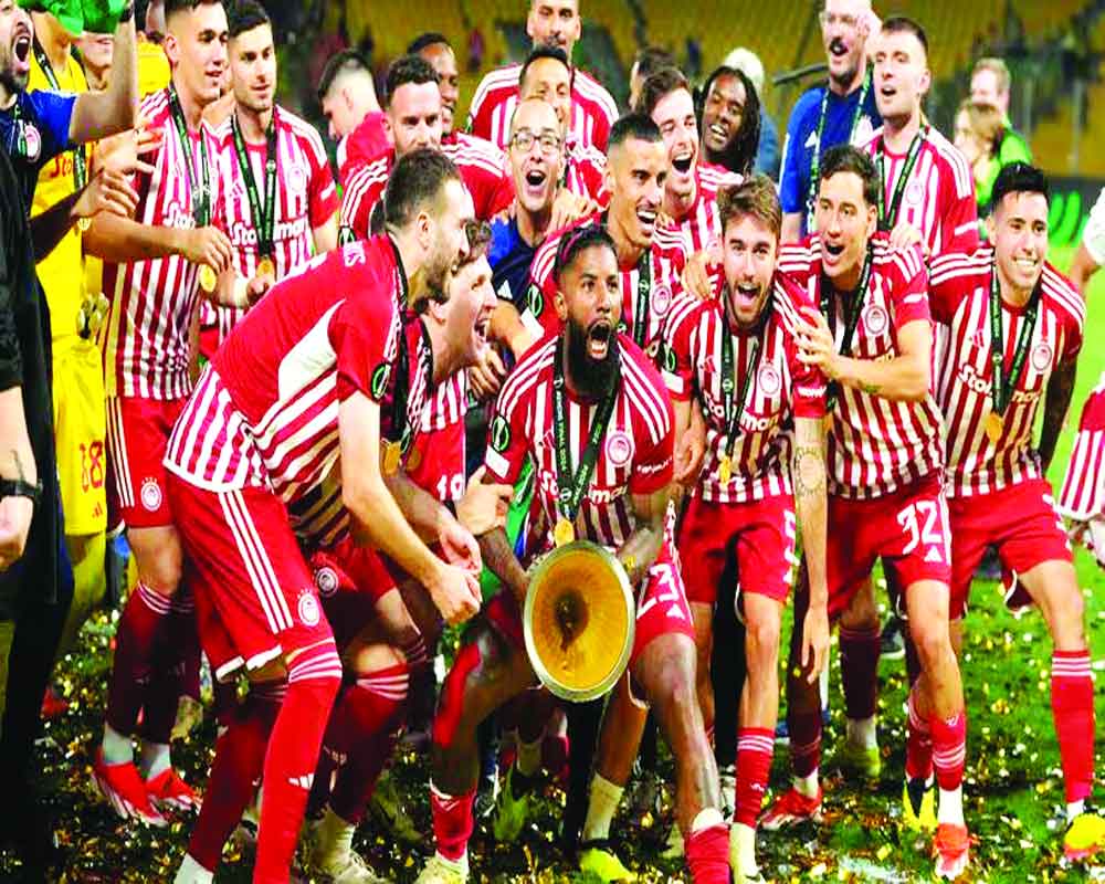 Celebrations in Greece as Olympiakos beats Fiorentina 1-0 for first European title