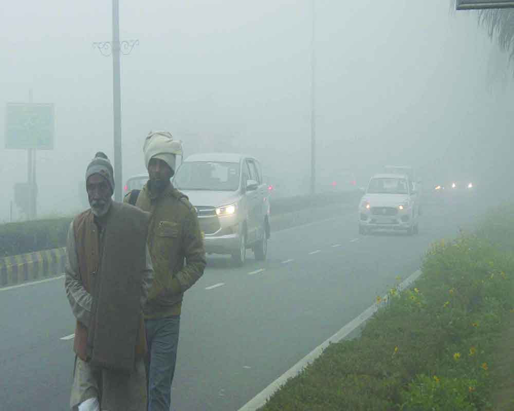 Delhi-NCR: Cold weather conditions prevail in Delhi-NCR; mercury