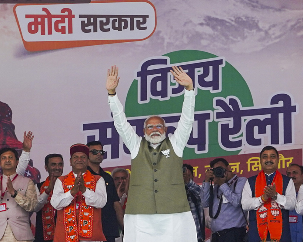 Cong's 'talabaaz sarkar' put a lock on recruitment commission: PM Modi in Himachal