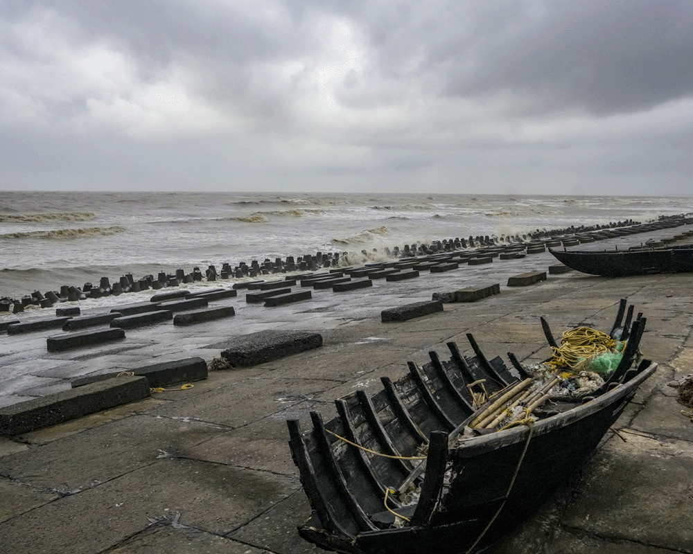 Cyclone Dana completes landfall process: IMD