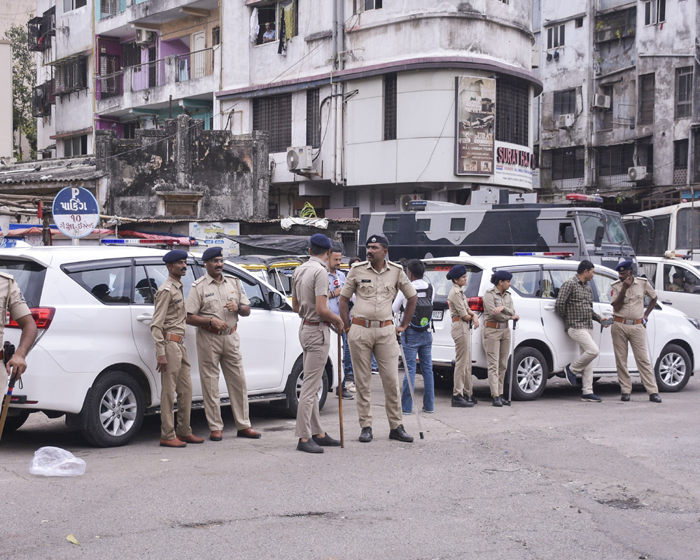 Damage to Ganesh idol triggers clash, stone-pelting in Surat, cops injured; 32 held