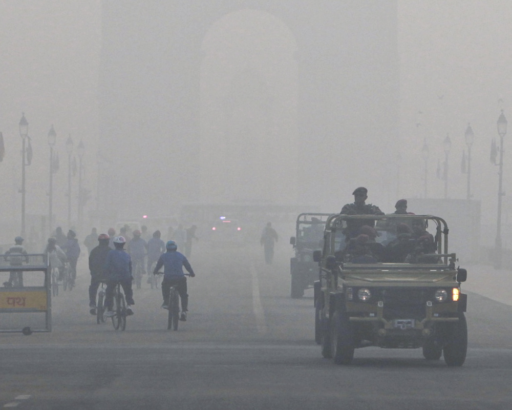 Delhi's air quality in 'severe' category, minimum temp 5.9 deg C