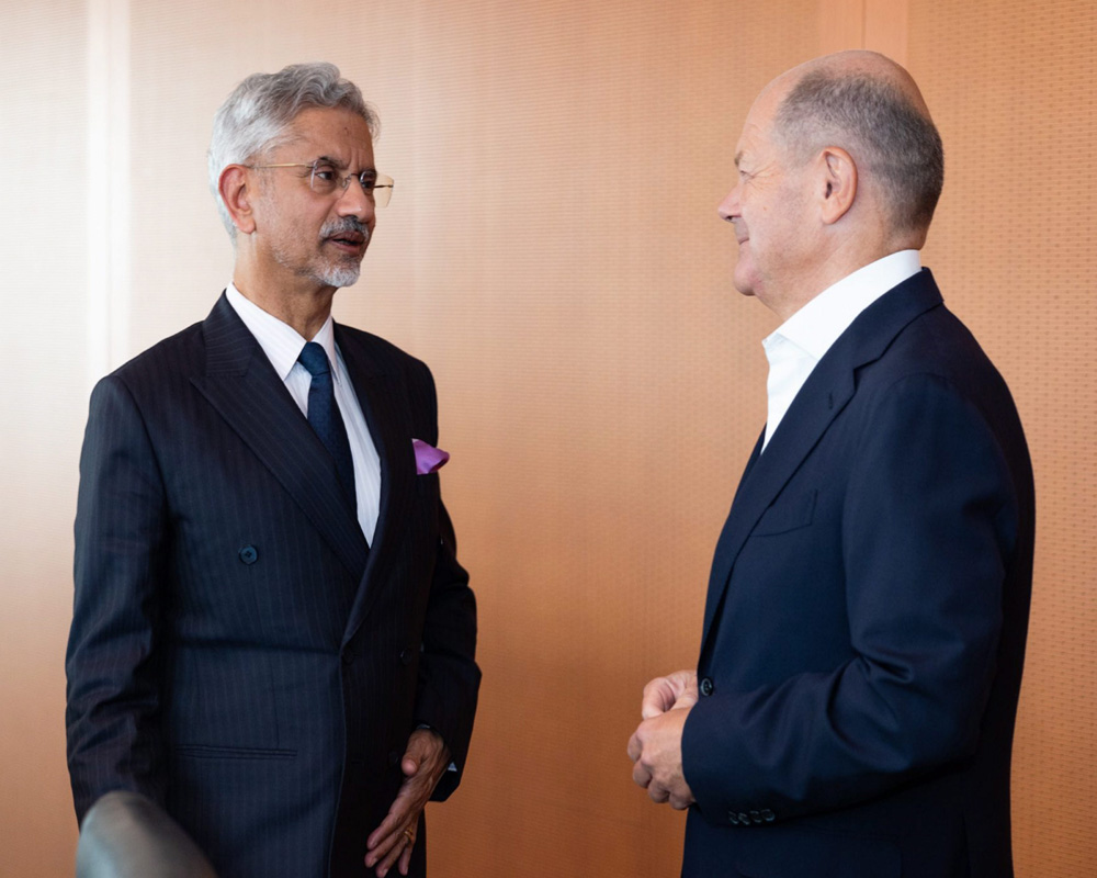 EAM Jaishankar calls on German Chancellor Olaf Scholz, conveys personal greetings of PM Modi