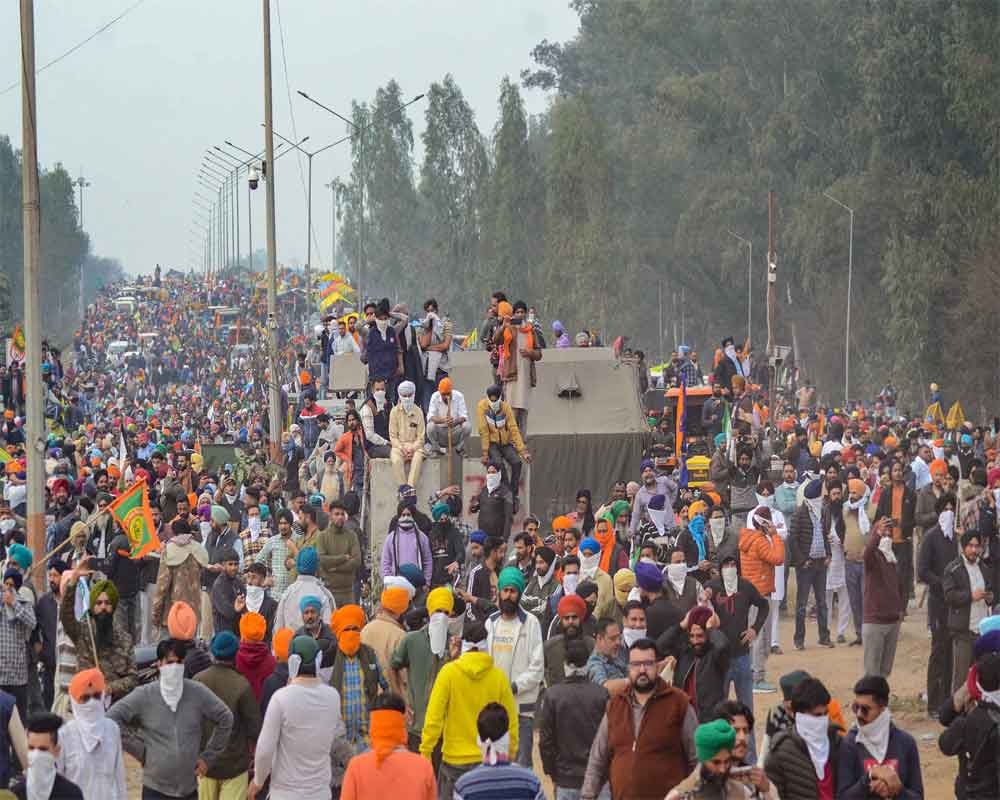 Farmers' protest: Singhu, Tikri borders shut; security beefed up to stop protesters' march to Delhi