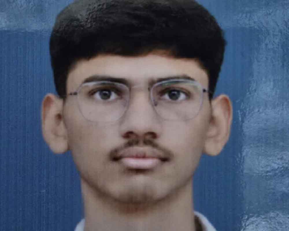 FIR against 15 seniors after death of MBBS student due to ragging in Gujarat