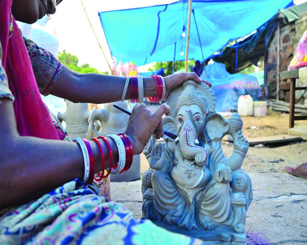 Ganpati Bappa Morya! The EXQUISITE Artistry and Joyous Spirit of the Festival