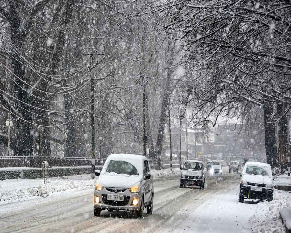 Gulmarg receives season's first snowfall, rain lash Kashmir plains