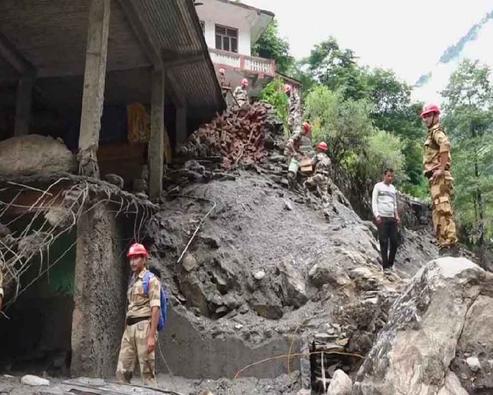 Himachal: Moderate flash flood risk in 7 districts, MeT issues 'orange' alert of very heavy rain