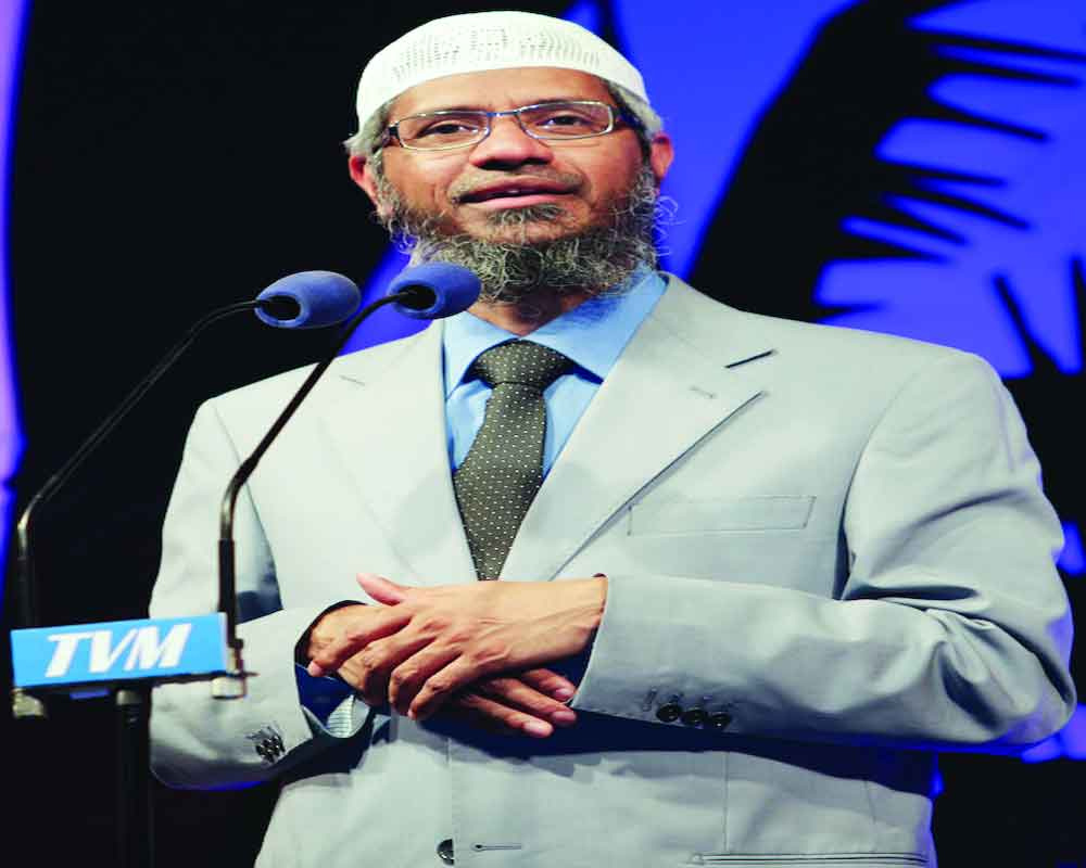 How can a fugitive seek clubbing of FIRs: Centre questions Zakir Naik plea in SC